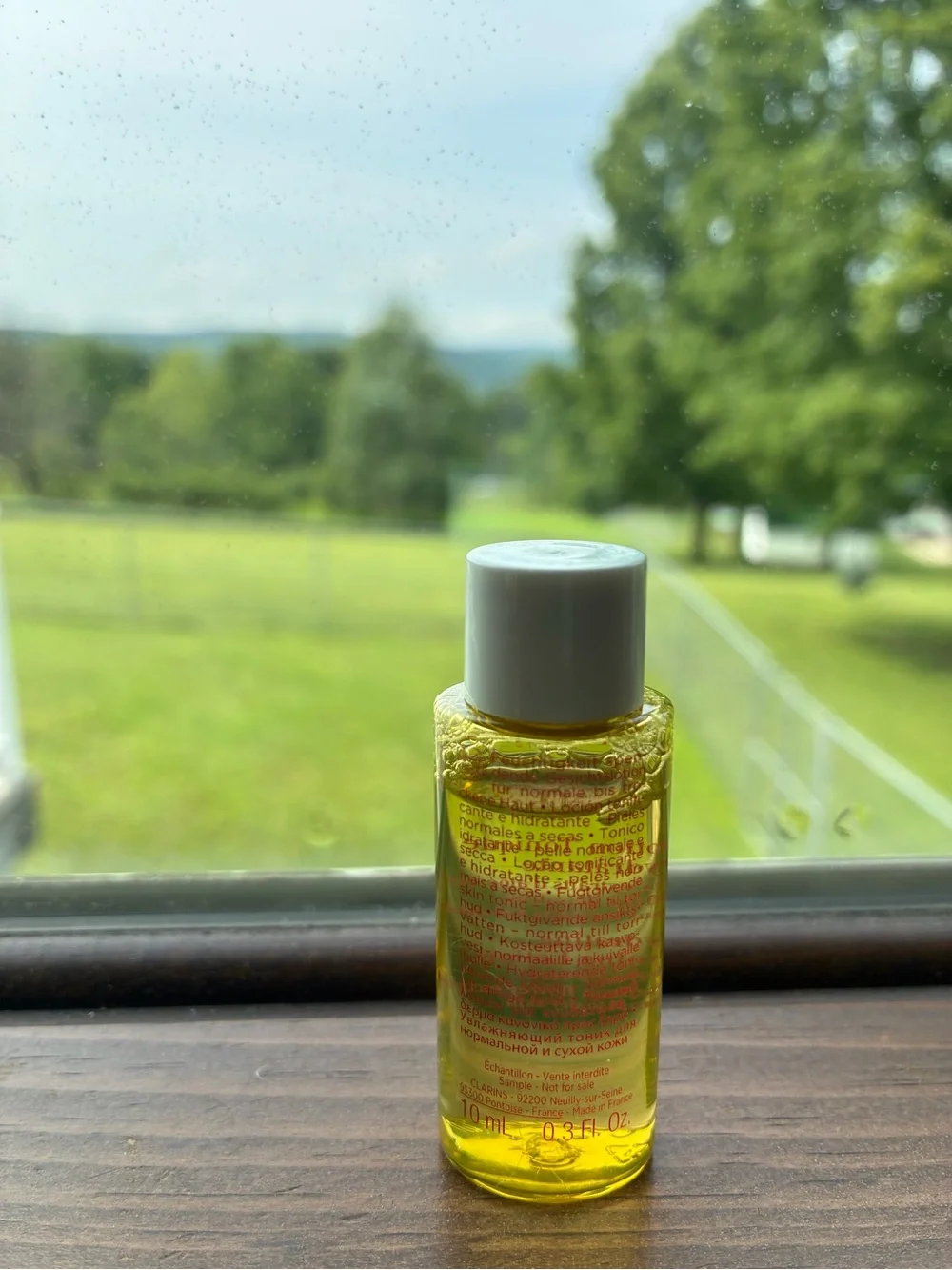 Clarins hydrating toning